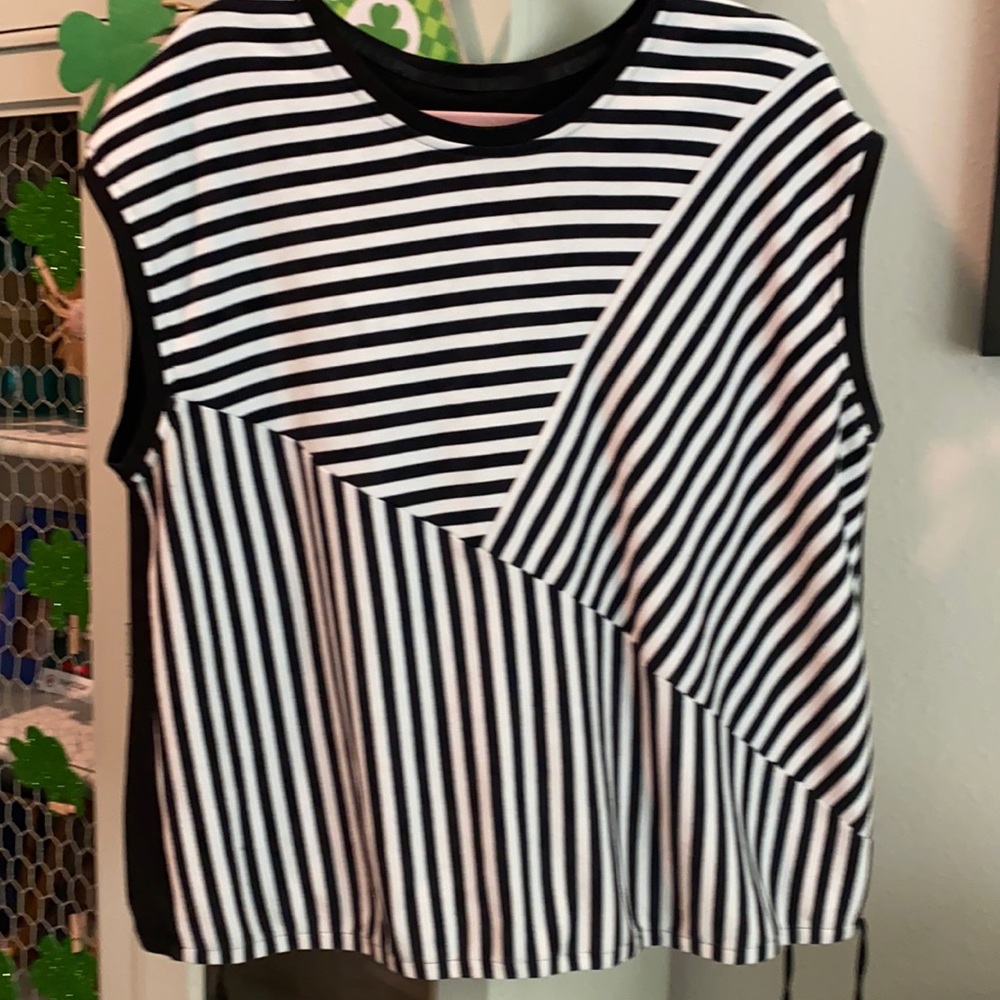 Ladies size 3x sleeveless blouse - Picture 1 of 5